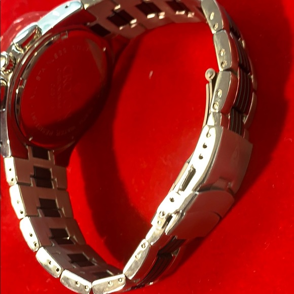 Watch - Picture 3 of 4